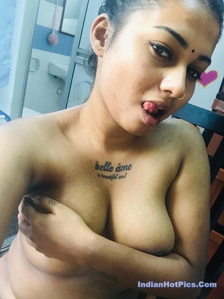 Hot Indian Married Woman Ke Leaked Nudes pic photo