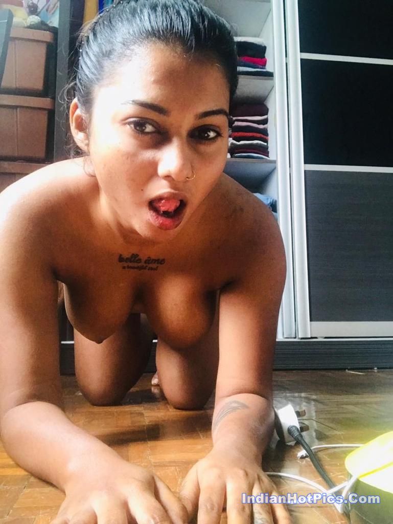 Hot Indian Married Woman Ke Leaked Nudes image
