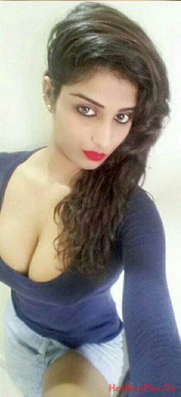 Naughty Mumbai Girl Ke Nude Leaked Selfies