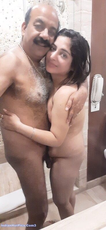 Hot Wife Ki Nude Photos Boss Sang Affair photo
